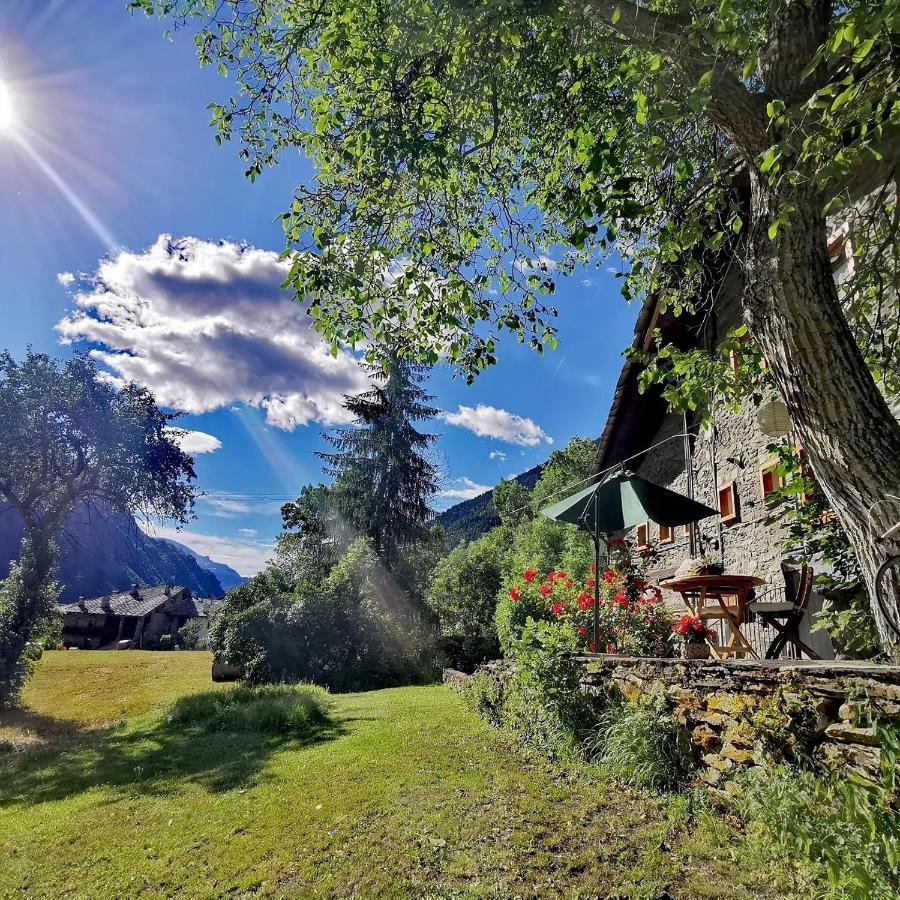 Bed and Breakfast Grange Epiney Bed E Breakfast Ла-Саль Екстер'єр фото