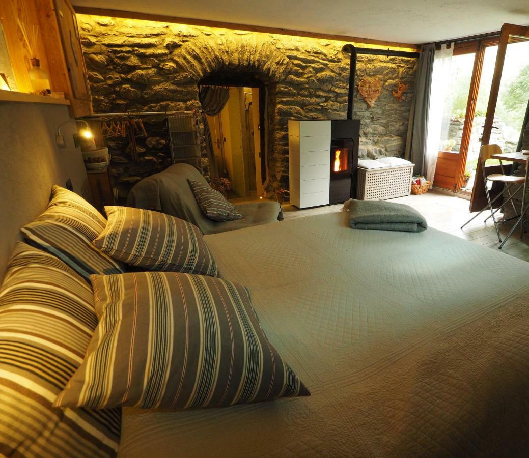 Bed and Breakfast Grange Epiney Bed E Breakfast Ла-Саль Екстер'єр фото
