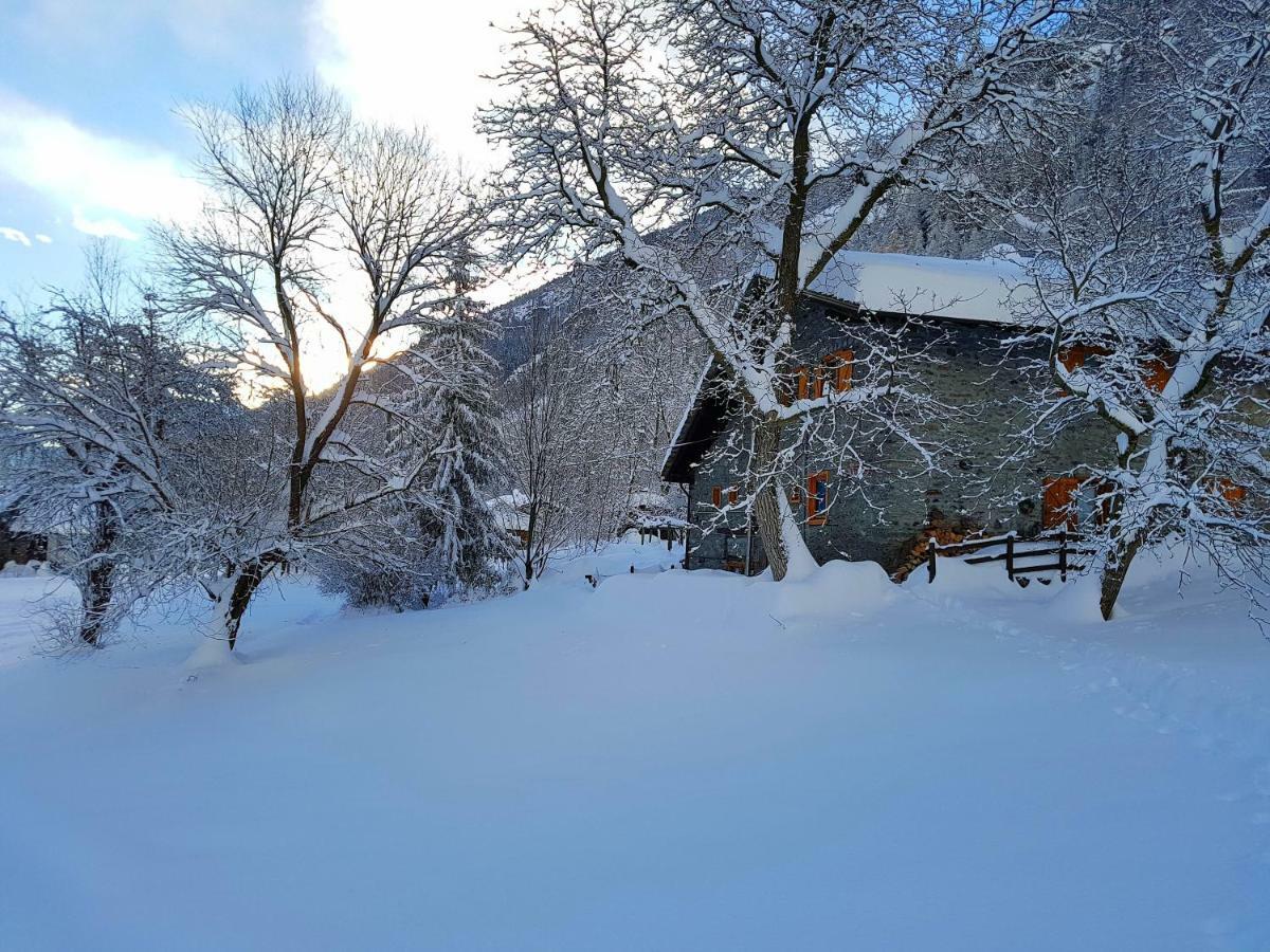 Bed and Breakfast Grange Epiney Bed E Breakfast Ла-Саль Екстер'єр фото
