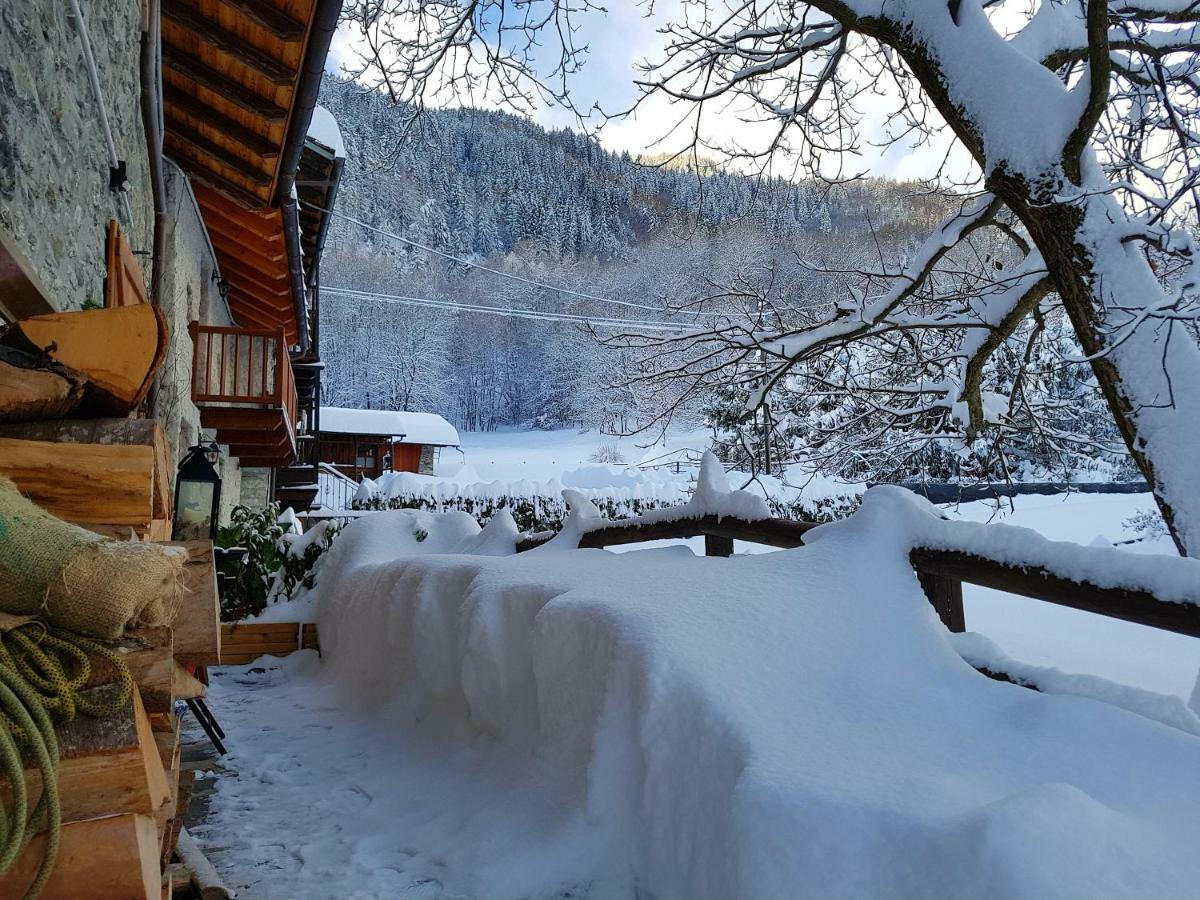 Bed and Breakfast Grange Epiney Bed E Breakfast Ла-Саль Екстер'єр фото