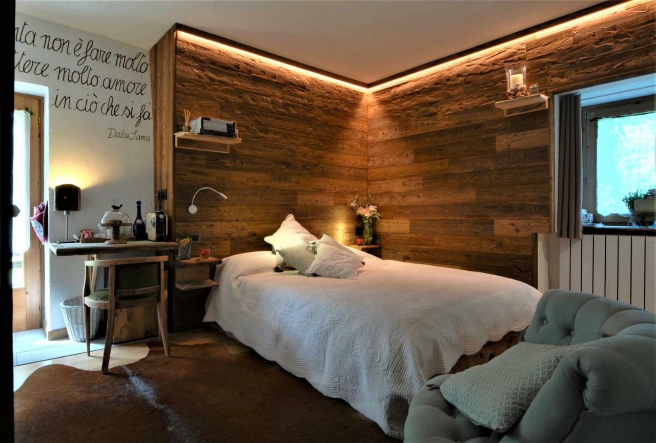 Bed and Breakfast Grange Epiney Bed E Breakfast Ла-Саль Екстер'єр фото